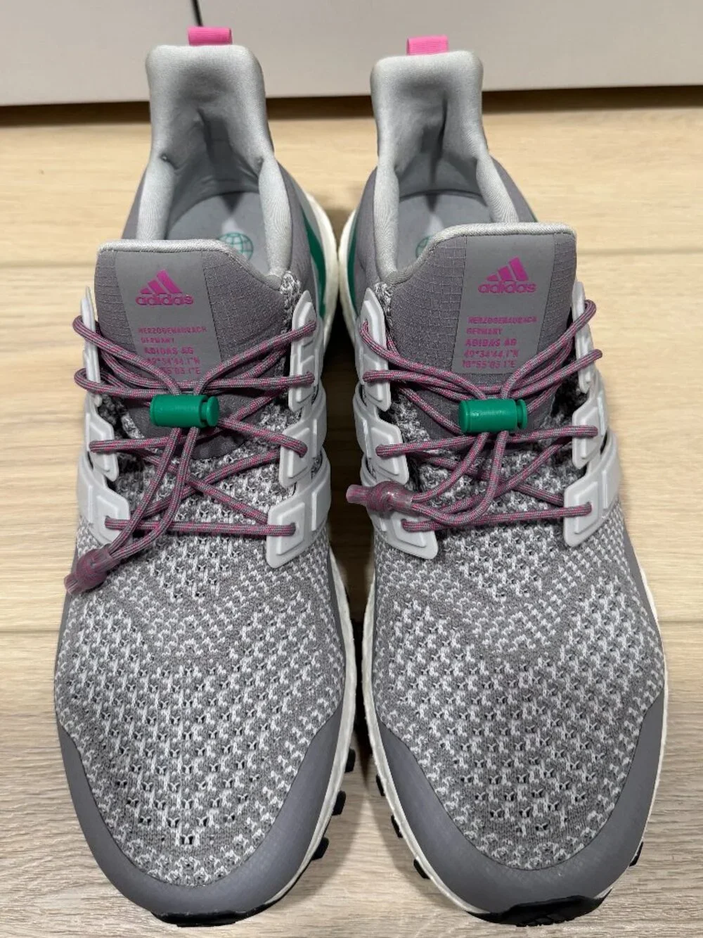 Adidas Ultraboost DNA 1.0 Men’s Grey Lucid Fuchsia HR0071 Size 11